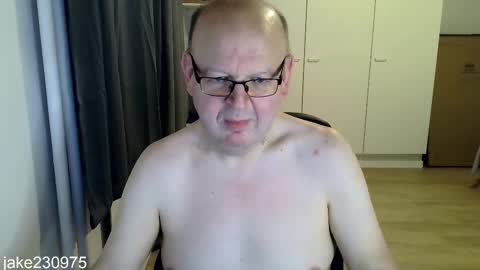 Jake2309 online show from December 4, 8:08 pm