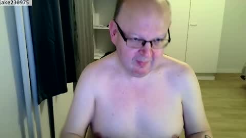 Jake2309 online show from May 20, 7:09 pm