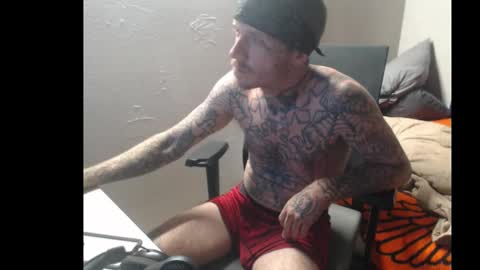 showingitoff online show from October 18, 7:45 am