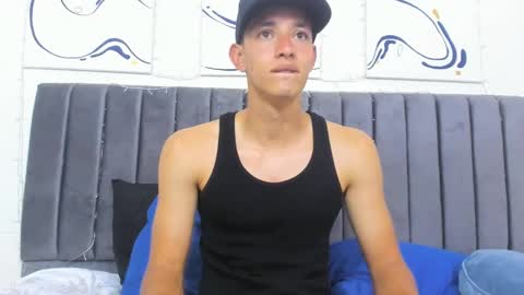 Snapshot of jake_shadow14 chatting on February 25, 8:32 pm Hi guys im new 3 online show from February 25, 8:32 pm
