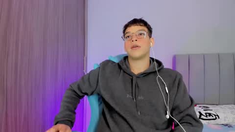 alex online show from March 10, 5:33 am