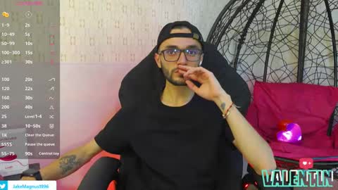 jakemagnus_ online show from February 17, 6:39 pm