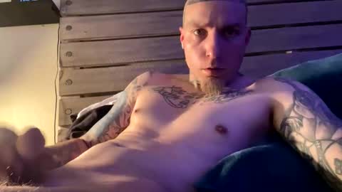 jakenorman083 online show from November 4, 3:52 am