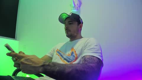 jakestone_1 online show from February 17, 1:37 am