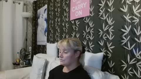 JAKKI LOUISE pornstar online show from September 17, 8:34 pm