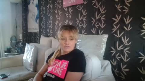 JAKKI LOUISE pornstar online show from March 3, 4:15 pm