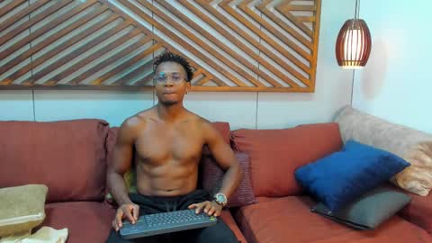   online show from March 1, 7:48 pm