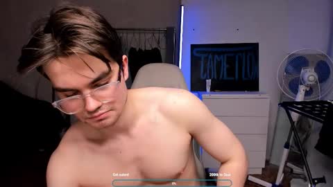 Hey there Im Jame online show from February 6, 9:17 pm