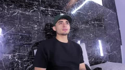 james_06_ online show from April 10, 11:37 am