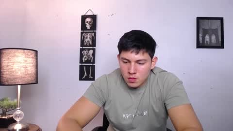 james_cr online show from November 23, 2:42 am