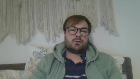 Snapshot of james_heron chatting on December 16, 3:11 pm James Heron online show from December 16, 3:11 pm