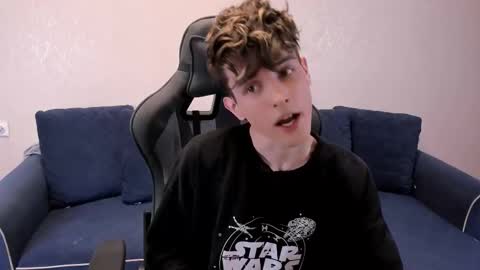 James online show from October 11, 7:06 pm