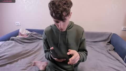James online show from February 26, 8:36 pm