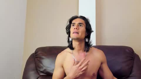 james_morrisonm online show from January 15, 7:11 pm