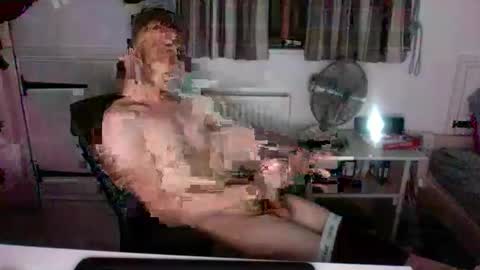 jamesrut1 online show from November 8, 7:06 pm