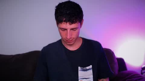 Snapshot of jamesss____ chatting on March 3, 1:10 am jamesss____ online show from March 3, 1:10 am