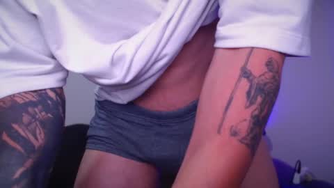 Snapshot of jamesss____ chatting on February 26, 9:53 pm jamesss____ online show from February 26, 9:53 pm