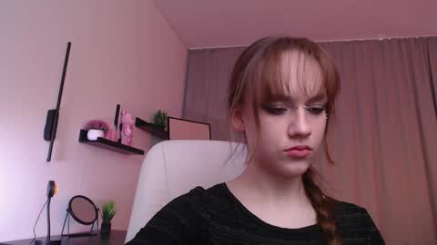 jamie_chung online show from April 6, 3:04 am