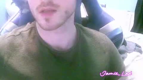 Snapshot of jamie_lad chatting on December 1, 5:59 pm Jamie online show from December 1, 5:59 pm