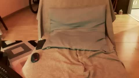 Jamie Lonnas online show from April 25, 2:36 pm