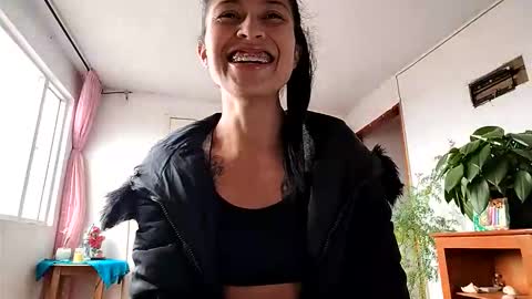 janariivera1 online show from October 29, 7:14 pm