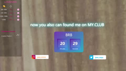 Snapshot of jane_meys chatting on February 27, 8:13 am your kitty JANE roawww online show from February 27, 8:13 am