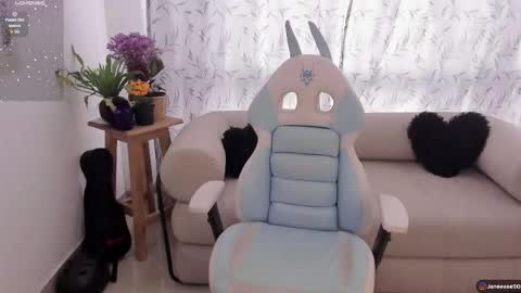 Jane online show from October 25, 8:20 pm