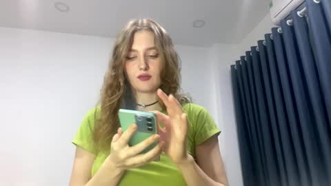 Janie online show from April 11, 6:23 pm