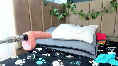 Janette online show from November 9, 4:49 am