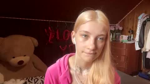 Elsa online show from July 9, 9:24 am