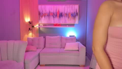 Janinne  online show from March 24, 11:16 am