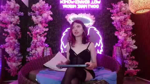 janne online show from November 25, 12:59 pm