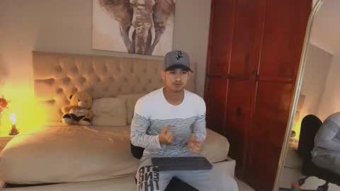 janomar01 online show from February 22, 6:54 pm