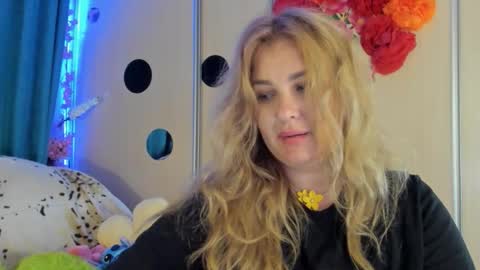 Snapshot of jansylines chatting on September 13, 10:56 pm JansyLines online show from September 13, 10:56 pm