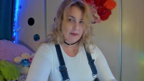 Snapshot of jansylines chatting on September 15, 6:53 pm JansyLines online show from September 15, 6:53 pm