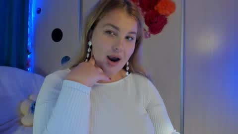 Snapshot of jansylines chatting on September 21, 7:18 pm JansyLines online show from September 21, 7:18 pm