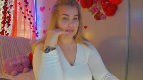 Snapshot of jansylines chatting on February 26, 7:45 am JansyLines online show from February 26, 7:45 am