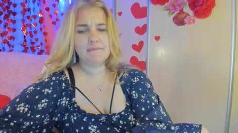 Snapshot of jansylines chatting on February 13, 9:50 pm JansyLines online show from February 13, 9:50 pm