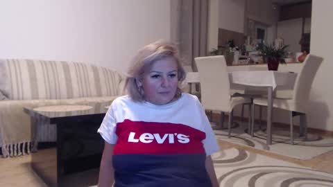 Snapshot of jaqueline88 chatting on February 20, 4:39 am jaqueline88 online show from February 20, 4:39 am