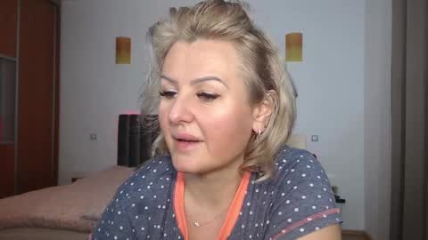 Snapshot of jaqueline88 chatting on January 21, 6:11 am jaqueline88 online show from January 21, 6:11 am