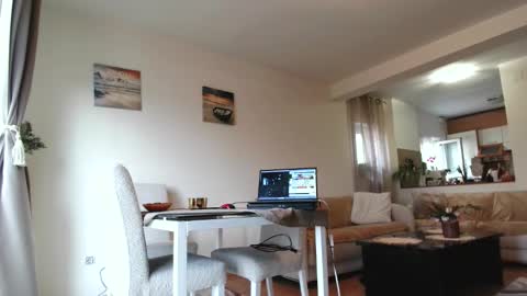 Snapshot of jaqueline88 chatting on September 14, 6:04 am jaqueline88 online show from September 14, 6:04 am