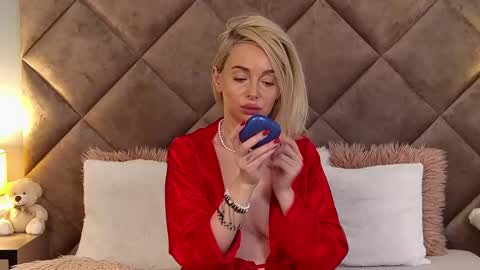 jaquelinemerlot online show from January 29, 7:57 am