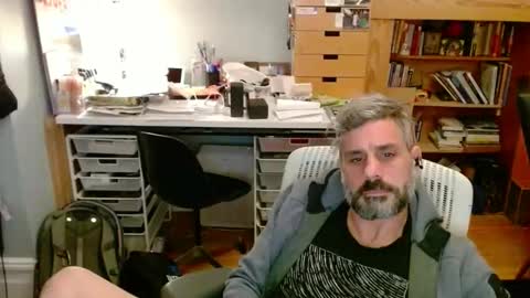 jareth_returns online show from November 3, 2:34 am