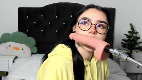 Snapshot of jas_miin chatting on December 20, 3:47 am Maria online show from December 20, 3:47 am