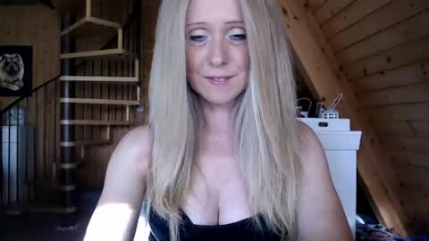 Jasmiiinfox online show from June 12, 5:34 pm