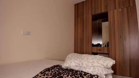 Snapshot of jasmin_quin chatting on February 8, 3:19 am jasmin online show from February 8, 3:19 am