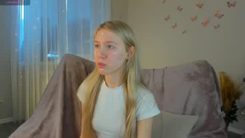 Chloe online show from February 7, 7:44 am