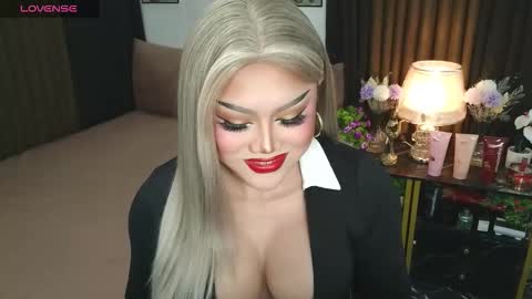 Jasmine Brandy online show from September 8, 10:31 pm