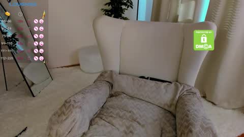 jasmine_wilson_ online show from October 18, 6:50 am