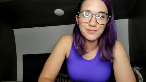 jasmineelizabeth online show from June 16, 4:49 am